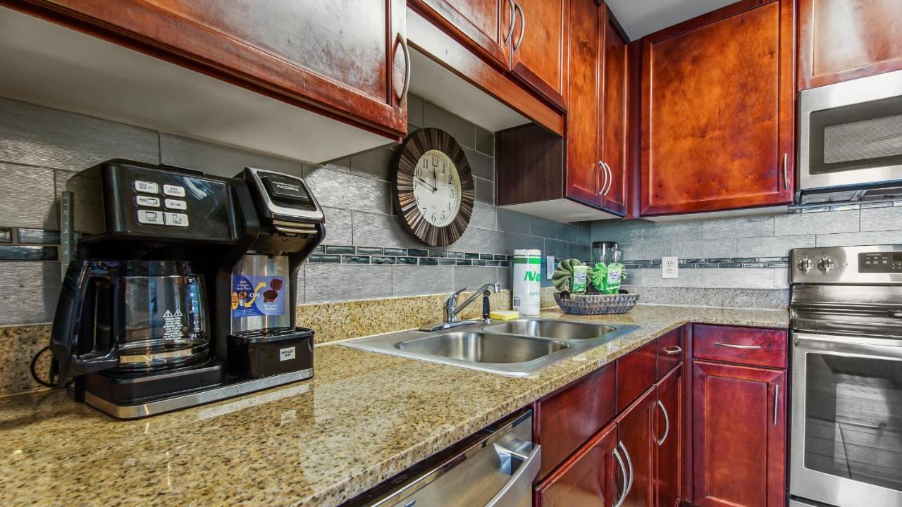 Sunsational At Laketown Wharf #1924 By Nautical Properties Panama City Beach Exteriör bild